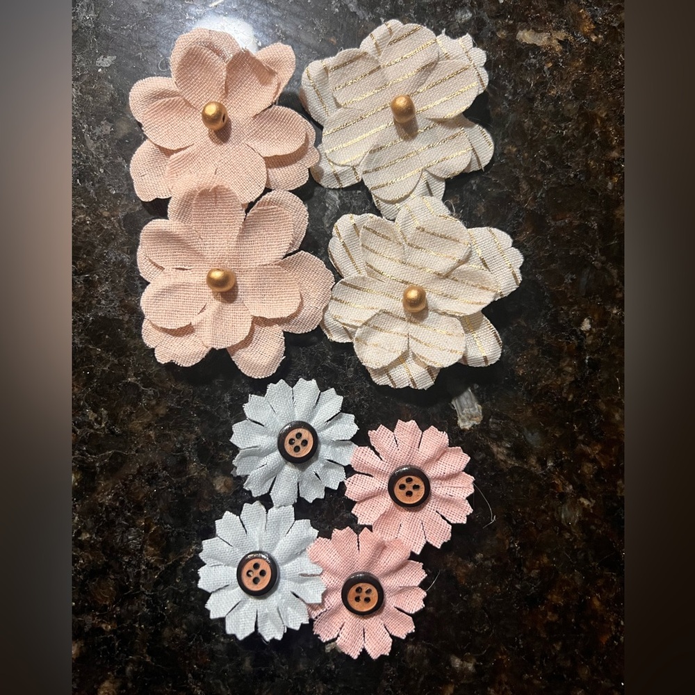 Flower hair clips